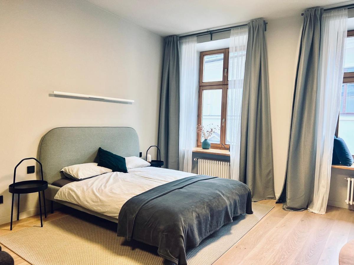 Stylish New Apartment In Riga Old Town - City Centre, Self Check-In, Walkable To Major Attractions Esterno foto