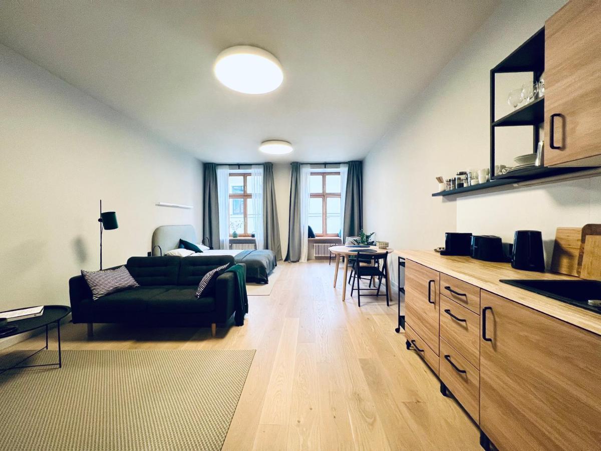 Stylish New Apartment In Riga Old Town - City Centre, Self Check-In, Walkable To Major Attractions Esterno foto